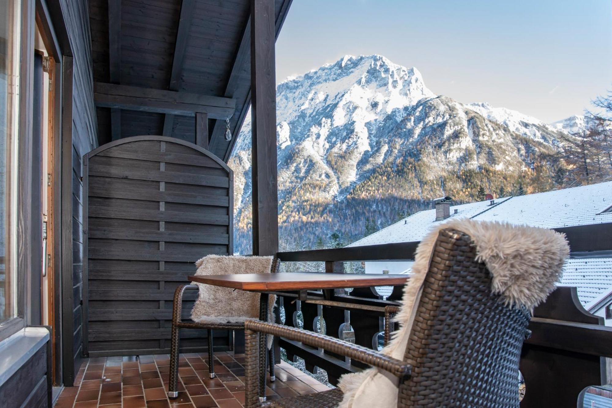 Ferienhaus Zauberberg - Magie Der Alpen - By Loewenherz Mittenwald Kültér fotó